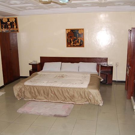 Global Summer Hotel Accra Ngoại thất bức ảnh