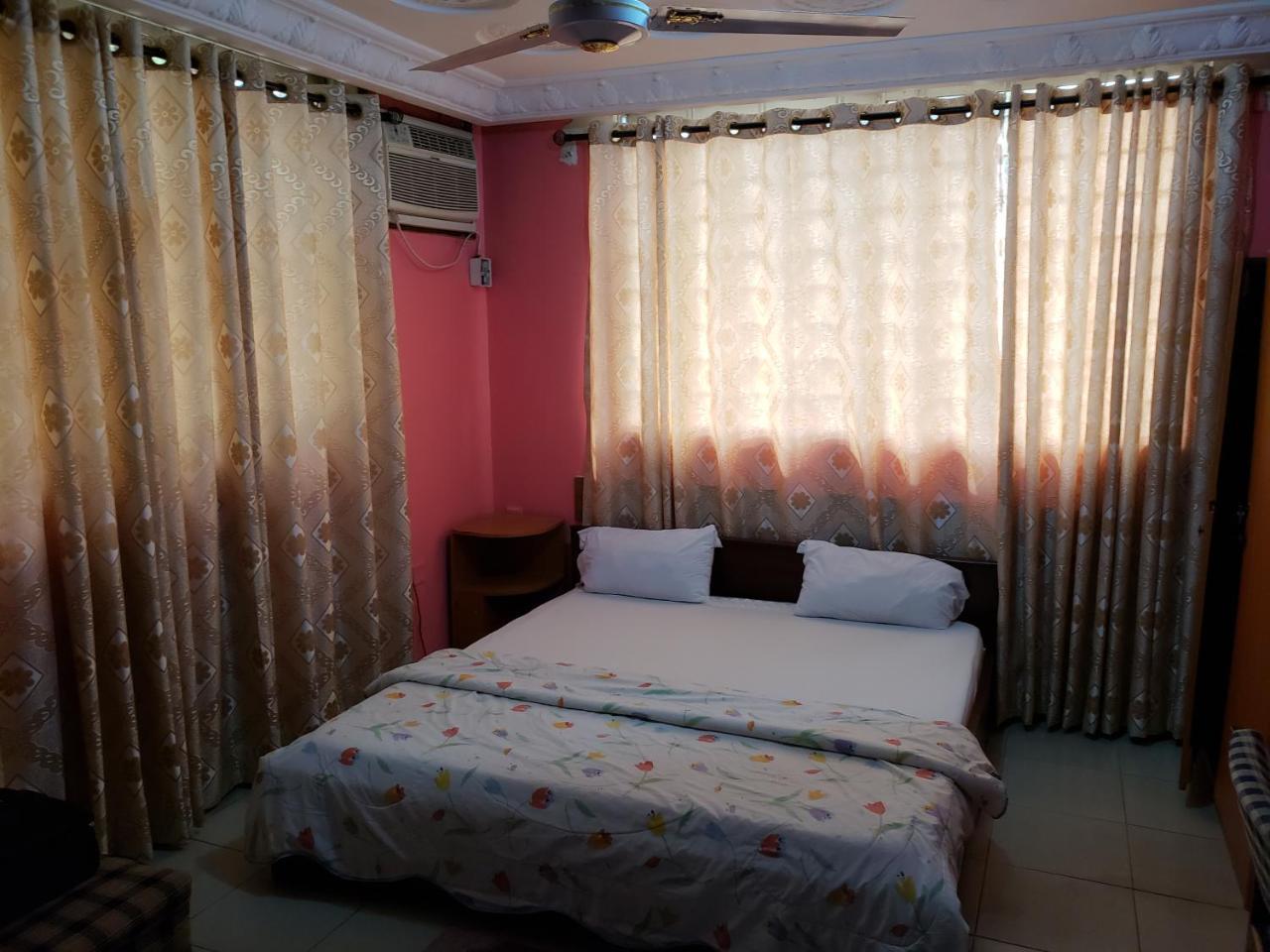 Global Summer Hotel Accra Ngoại thất bức ảnh